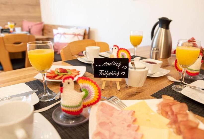 דירת שני חדרים, Haus Hilda Fechtig