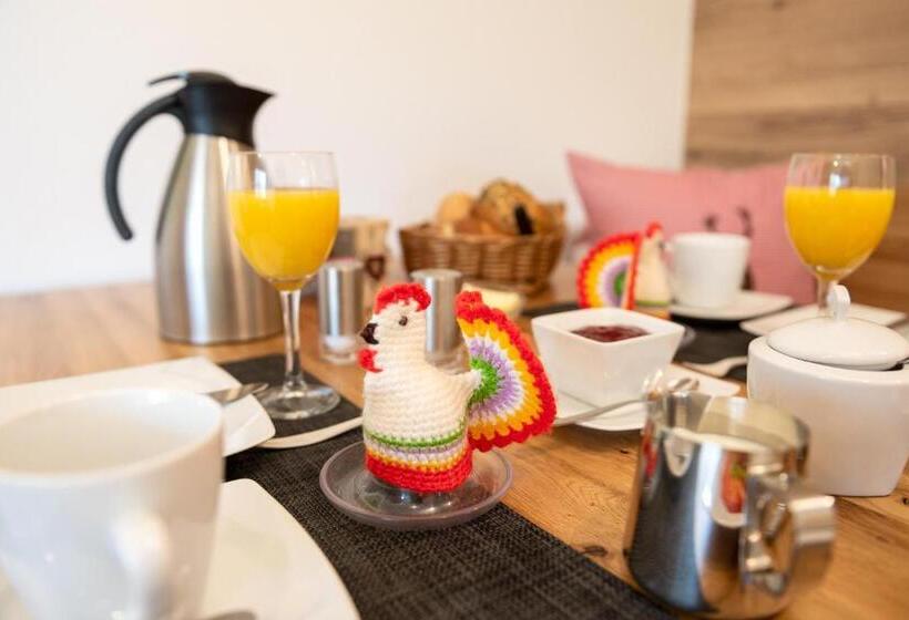 דירת שני חדרים, Haus Hilda Fechtig