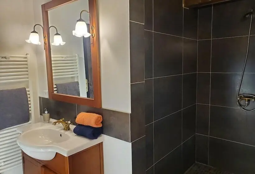 Standard-huone, Le Roulottes Du Petit Gouffre De Padirac Avec Spa