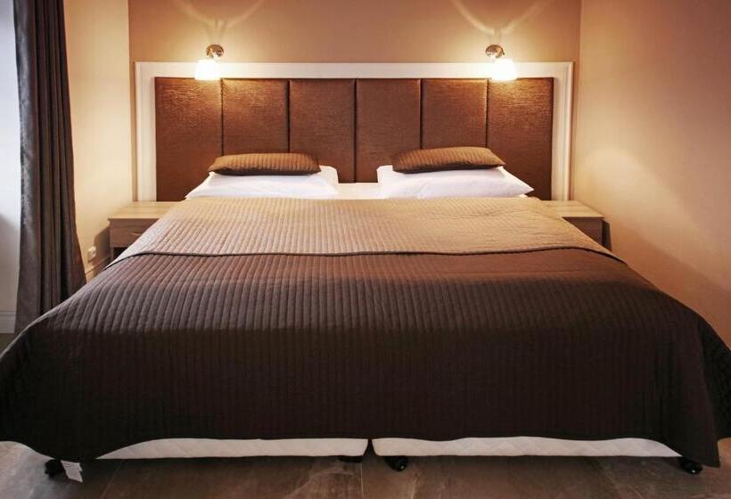 اتاق لوکس چهار تخته, Penzion A Restaurace Stará Roudná