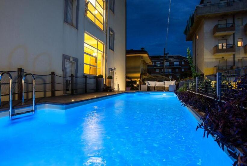 آپارتمان 1 خوابه, Residence Anchisemare
