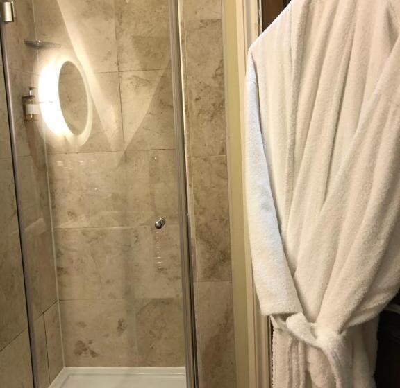 Номер Deluxe, The Wheatley Arms