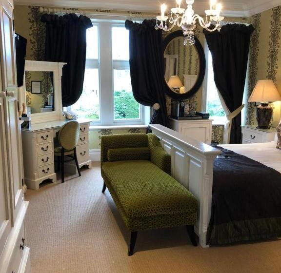 Люкс, The Wheatley Arms