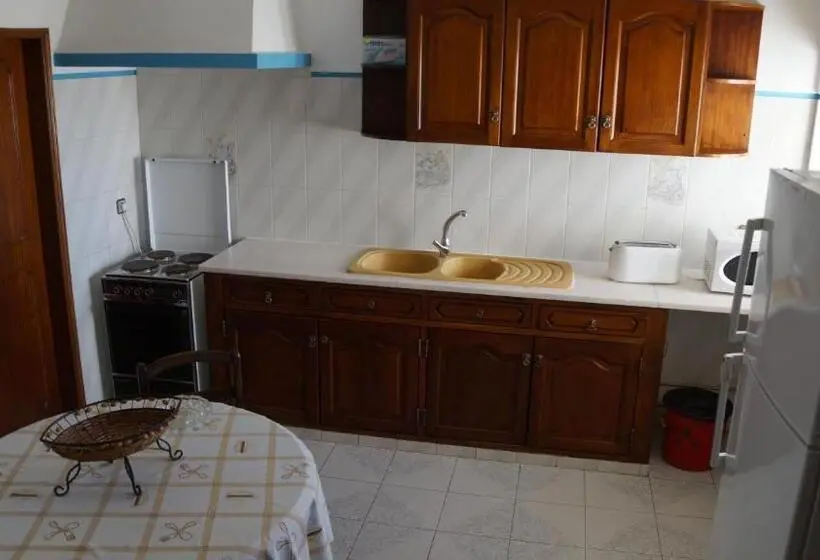 آپارتمان 2 خوابه, Apartamentos E Quartos Atalaia