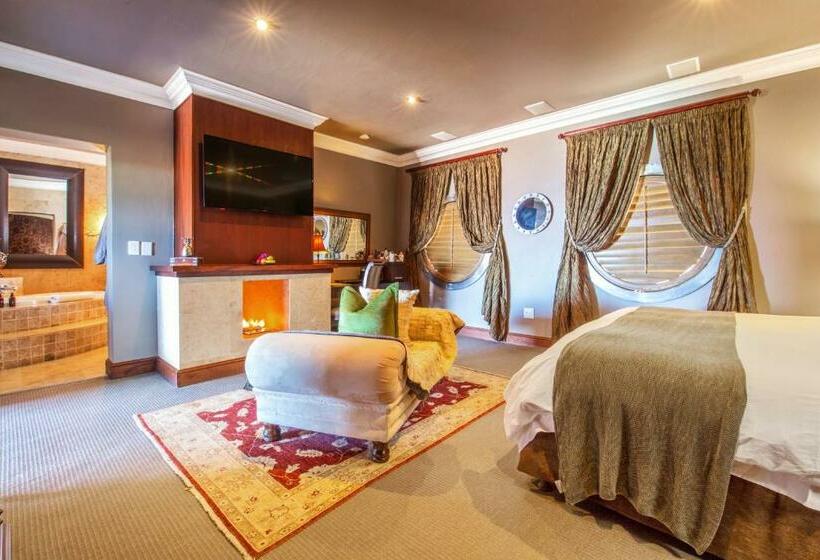 סוויטה דלוקס, Alexander Guest House