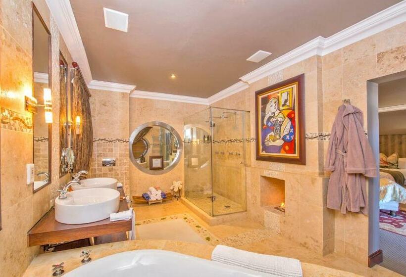 Deluxe Suite, Alexander Guest House