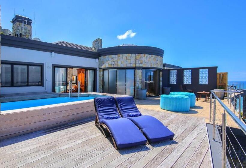 סוויטת פנטהאוז, Alexander Guest House