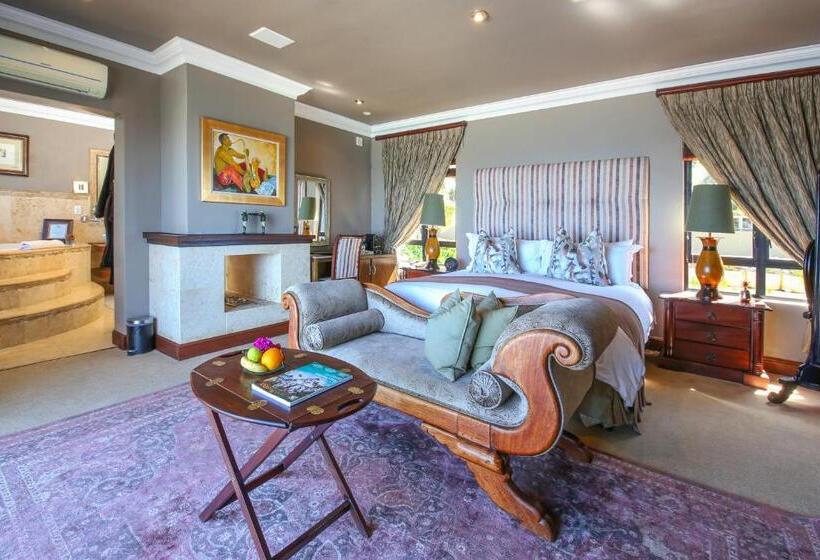 סוויטת פנטהאוז, Alexander Guest House