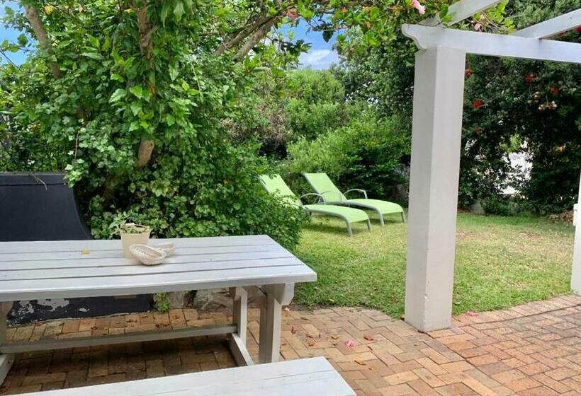 خانه 1 خوابه, Anchor's Rest