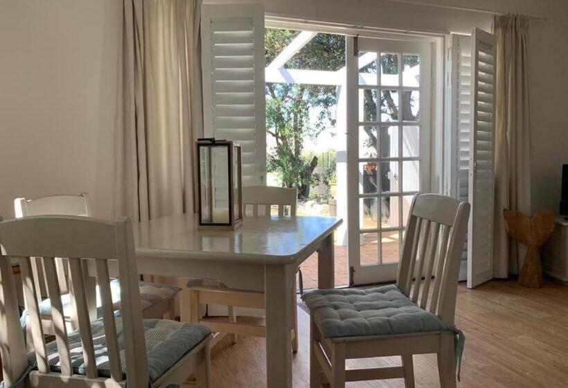 خانه 1 خوابه, Anchor's Rest