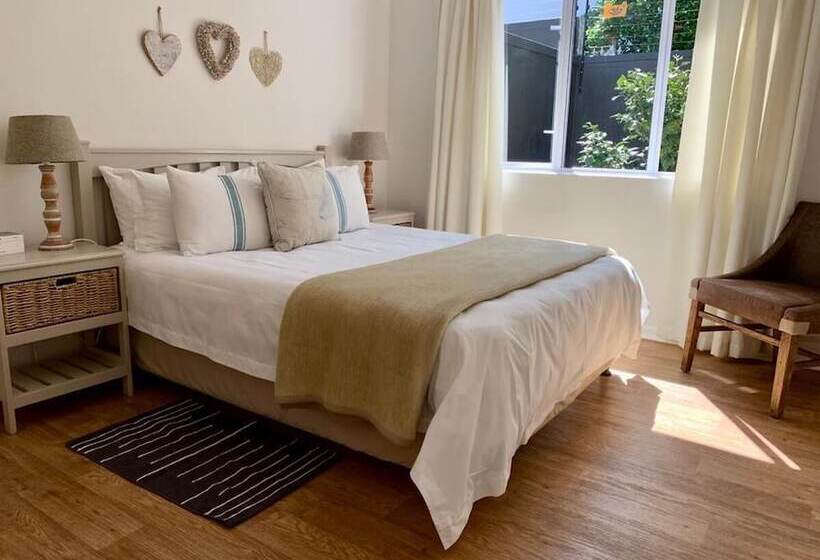 خانه 1 خوابه, Anchor's Rest