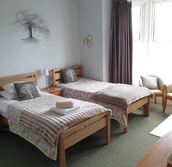 标准间, Claremont House