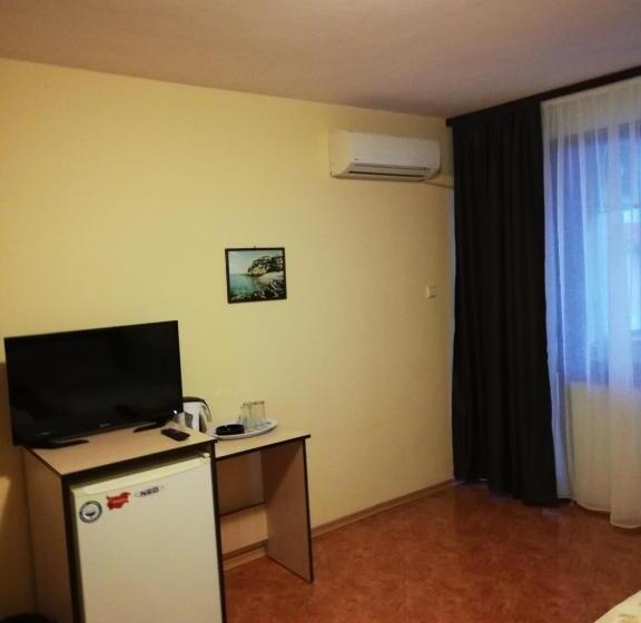 스탠다드 트리플 발코니 룸, Guest House Stoyanovi