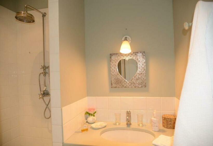 غرفة قياسية مطلّة علي الحديقة, La Maison De Line