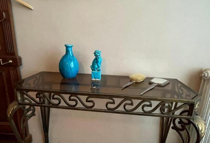 اتاق استاندارد با چشم‌انداز پارک, Domaine D Angouire