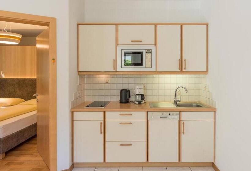 آپارتمان لوکس 1 خوابه, Villa Majense