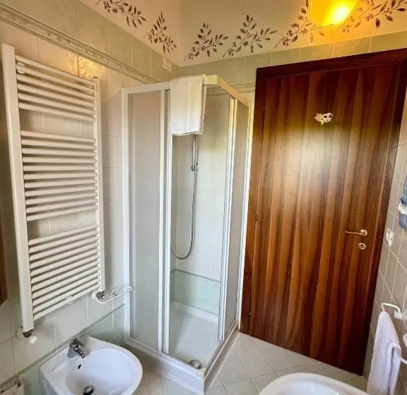 Standard Yhden Hengen Huone, Locanda Al Convento