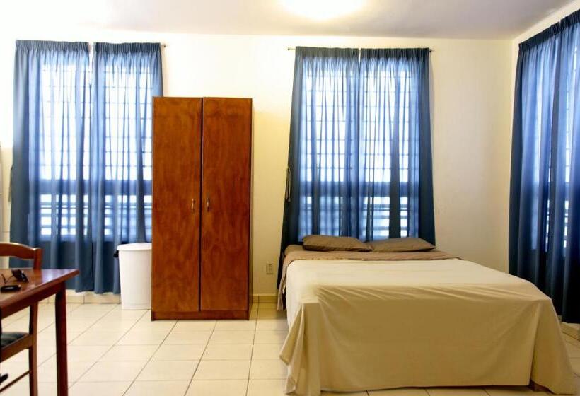 استودیوی استاندارد, Orange Rembrandt Studio Apartments