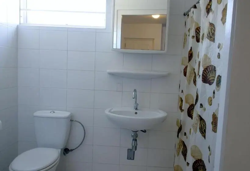 استودیوی استاندارد, Orange Rembrandt Studio Apartments