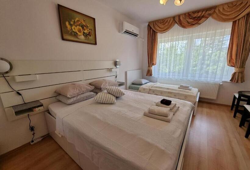 آپارتمان 1 خوابه همکف, Abigél Vendégház