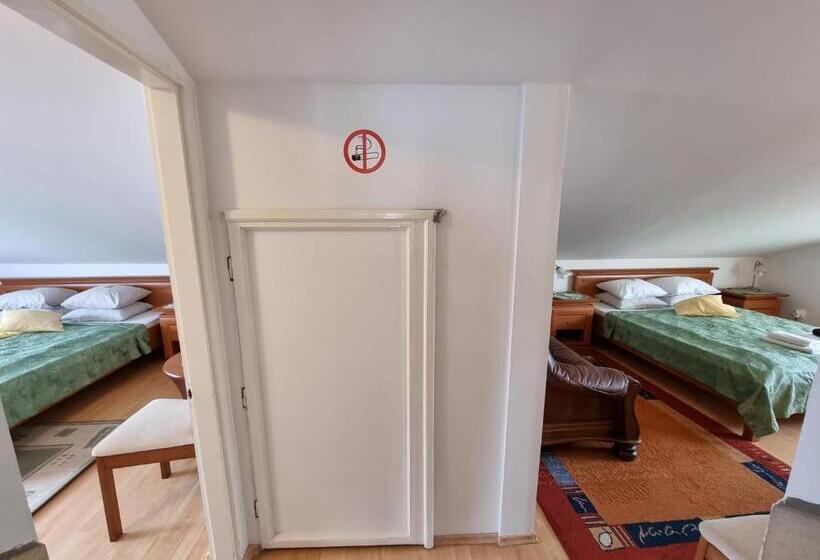 اتاق خانوادگی, Abigél Vendégház