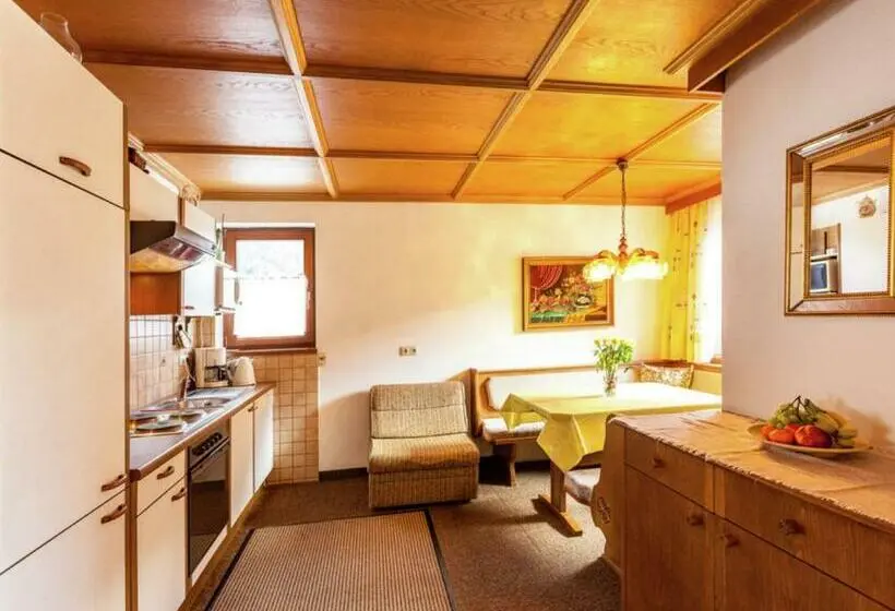 آپارتمان 3 خوابه, Haus Talblick