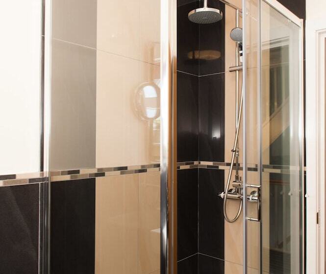 חדר סטנדרד יחיד חדר אמבטיה משותף, Maes Bach