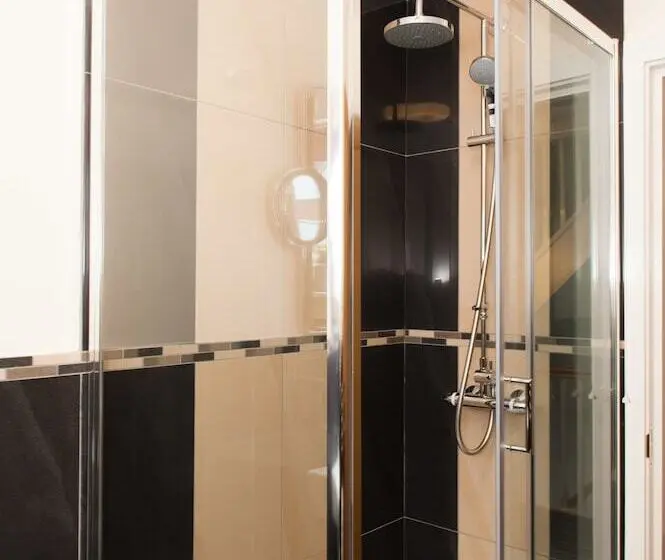 Habitació Estàndard Individual Bany Compartit, Maes Bach
