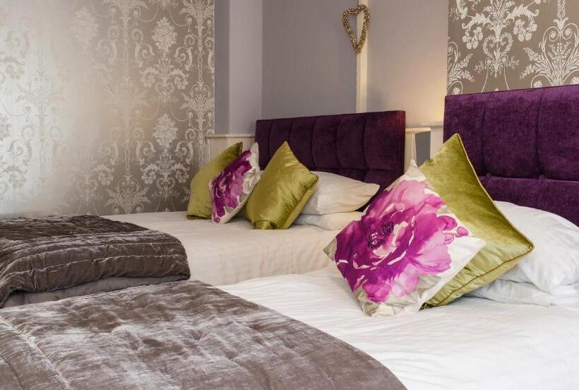 חדר סטנדרט, Maes Bach