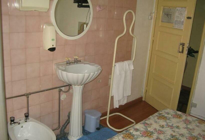 اتاق استاندارد با سرویس بهداشتی مشترک, Residencial Nosso Lar