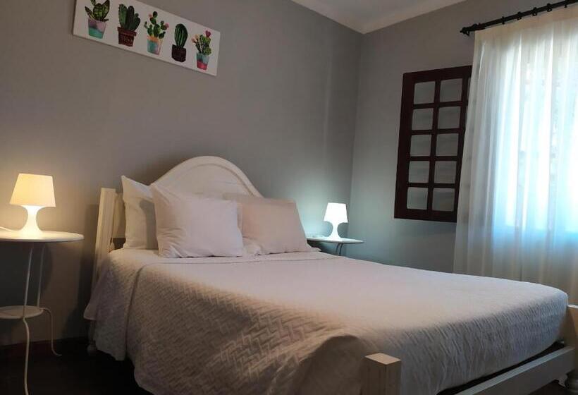 غرفة إقتصادية رباعية, São Miguel Do Gerês