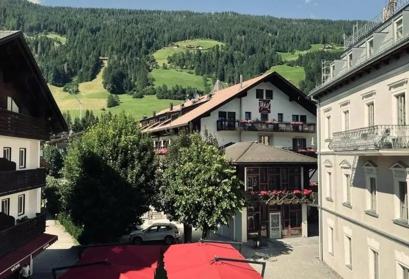 Huoneisto 1 Makuuhuone, Wachtler Dolomite Apartments