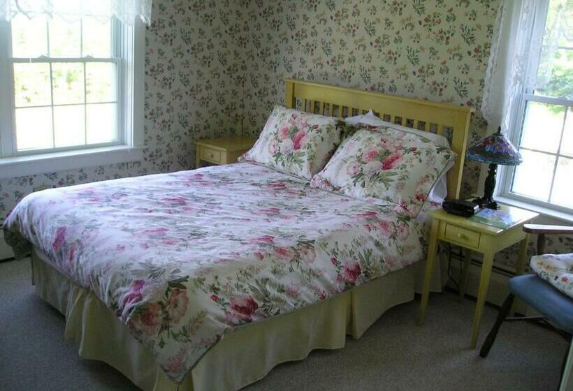 标准间, Cooper Hill Inn