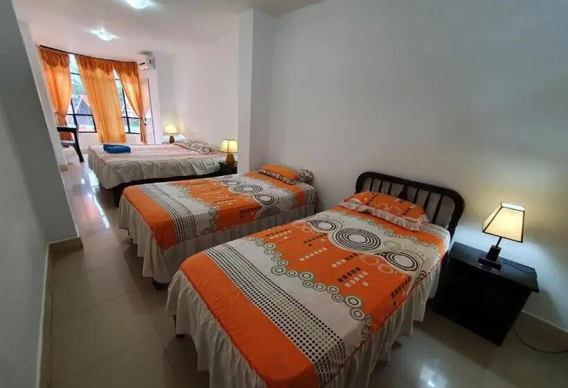 スタンダードトリプルルーム, Hostal Cerro Azul