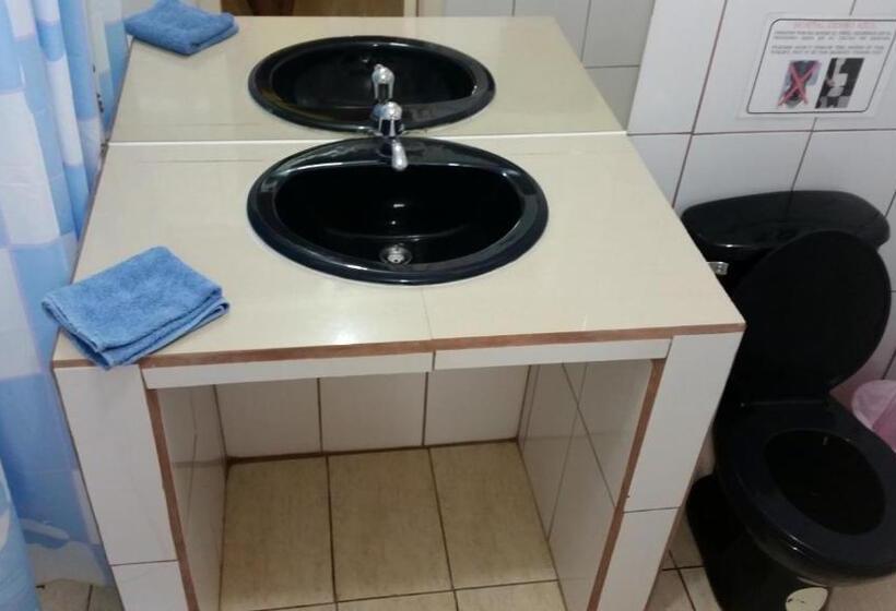 חדר סטנדרט לשלושה, Hostal Cerro Azul