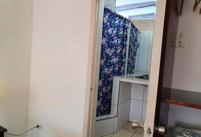 スタンダード4人部屋, Hostal Cerro Azul
