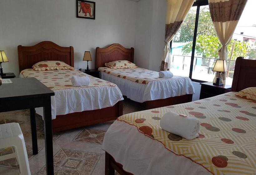 חדר סטנדרט לשלושה, Hostal Cerro Azul