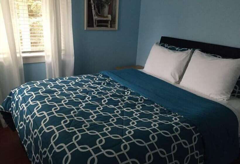 スーペリアトリプルルーム, New Buffalo Inn & Spa