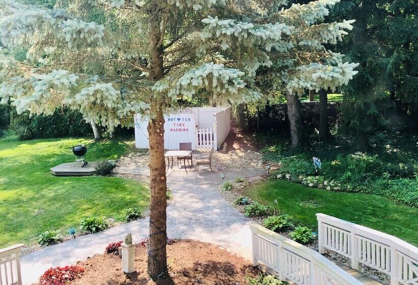 수피리어 트리플 룸, New Buffalo Inn & Spa