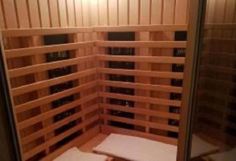 スーペリアトリプルルーム, New Buffalo Inn & Spa