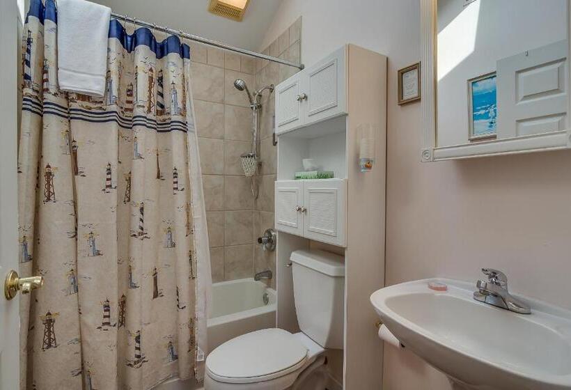 スーペリアトリプルルーム, New Buffalo Inn & Spa