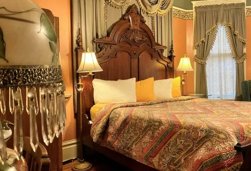 اتاق استاندارد, The Gables Inn