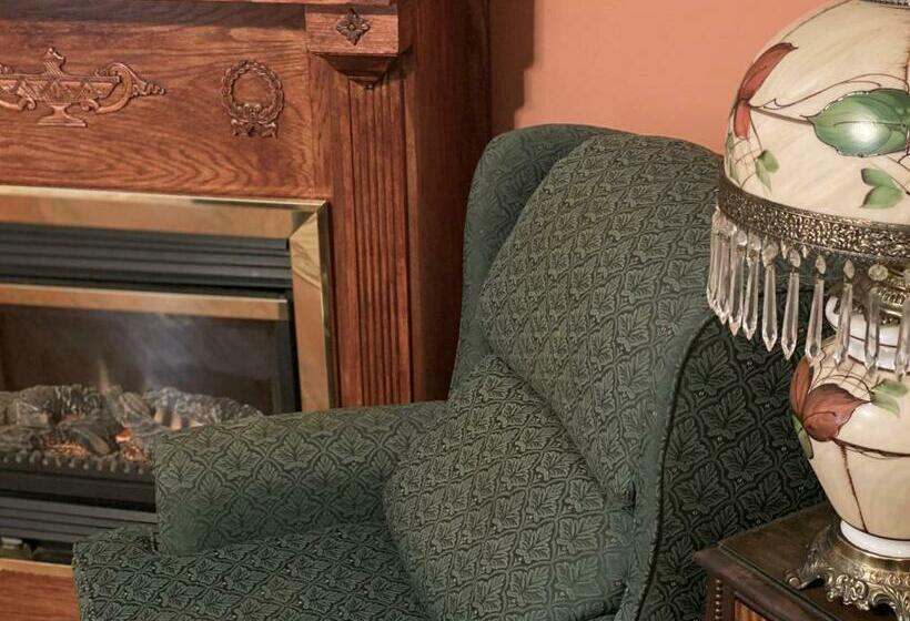 غرفة قياسية, The Gables Inn