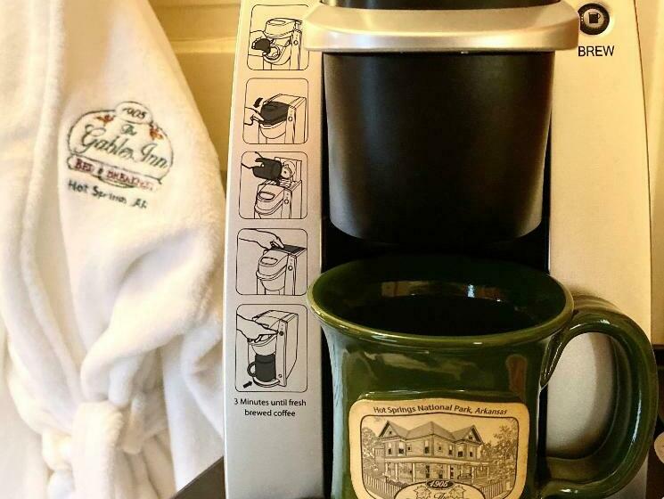 غرفة قياسية, The Gables Inn