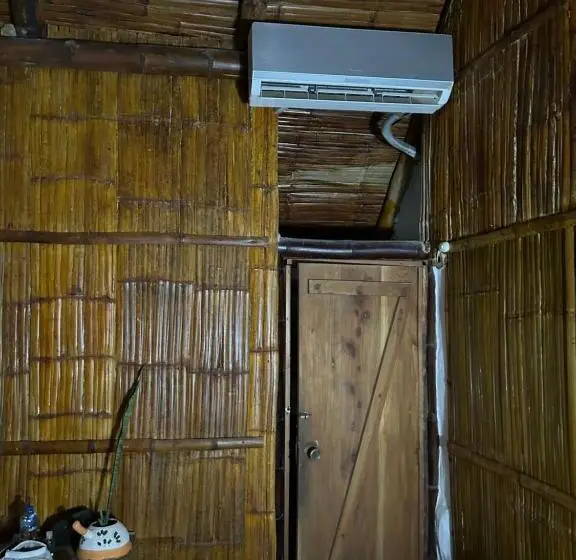 تختخواب در اتاق مشترک, Viejamar B&b