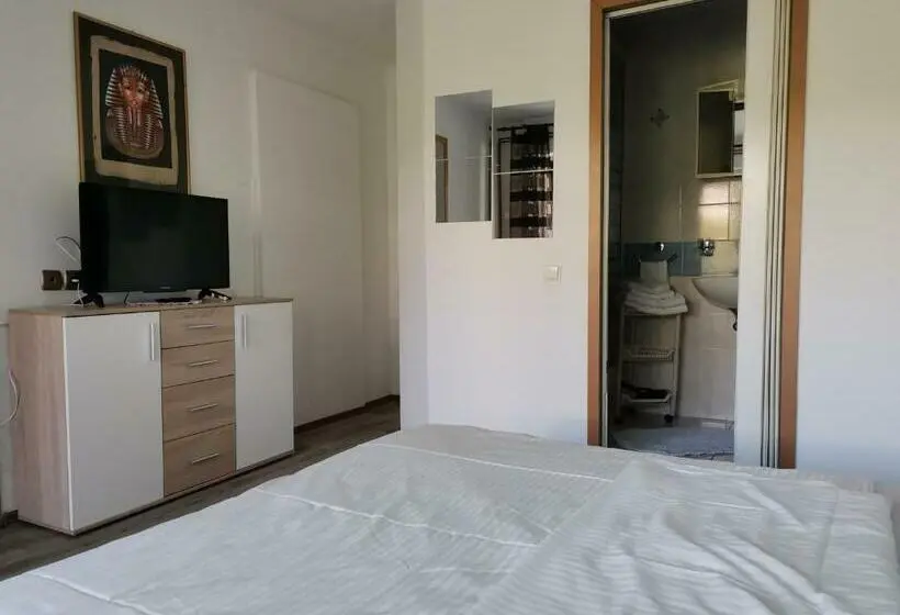 آپارتمان 1 خوابه, Apartments Silva