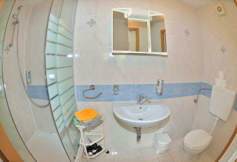 آپارتمان 1 خوابه, Apartments Silva
