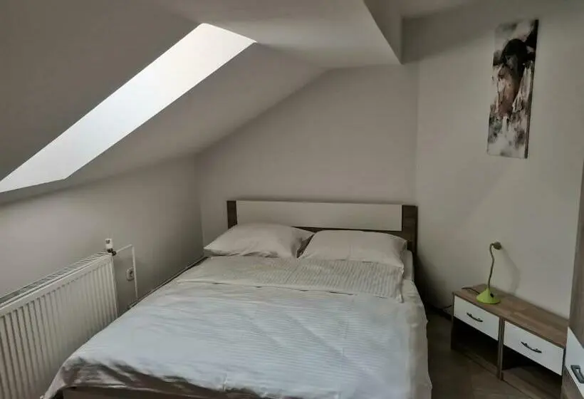 آپارتمان 2 خوابه, Apartments Silva
