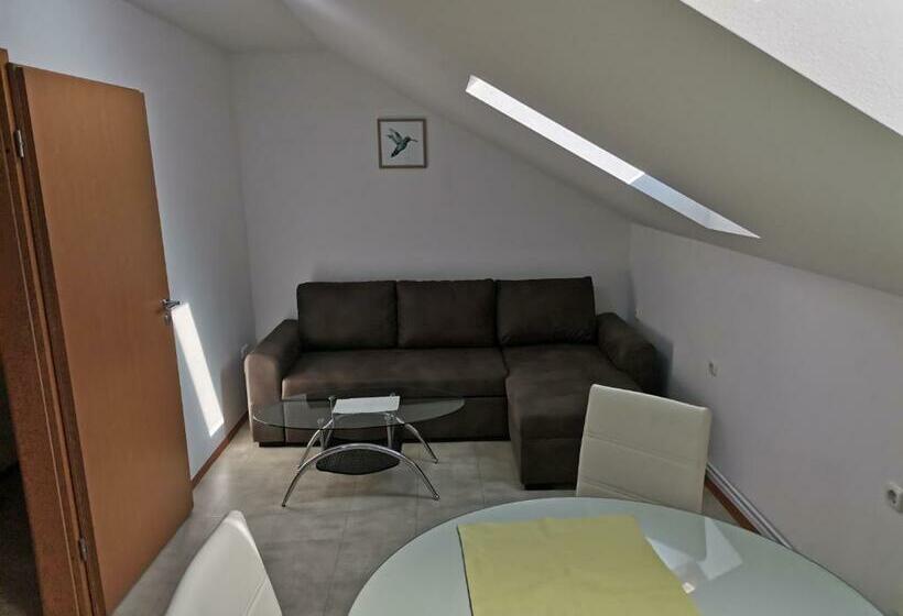 آپارتمان 2 خوابه, Apartments Silva