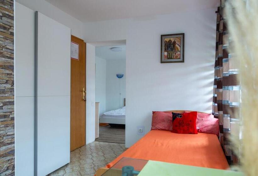 آپارتمان 1 خوابه, Apartments Silva